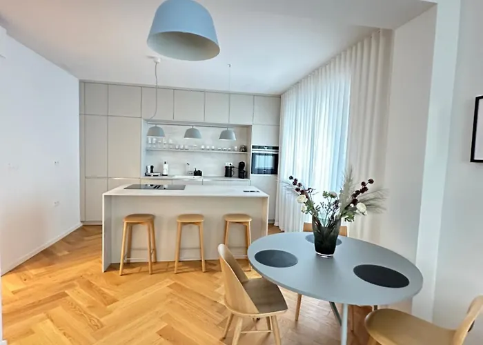 Oldtown 130m2 ,60m2 Terrace And 2 Bathrooms 布拉迪斯拉发