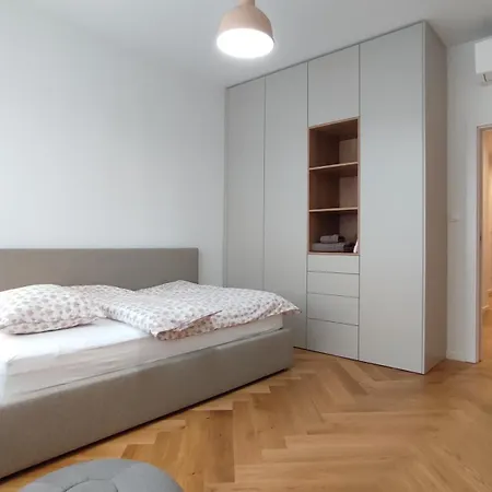Apartment Oldtown 130m2 ,60m2 Terrace And 2 Bathrooms Bratislava