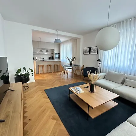 Oldtown 130m2 ,60m2 Terrace And 2 Bathrooms Apartment